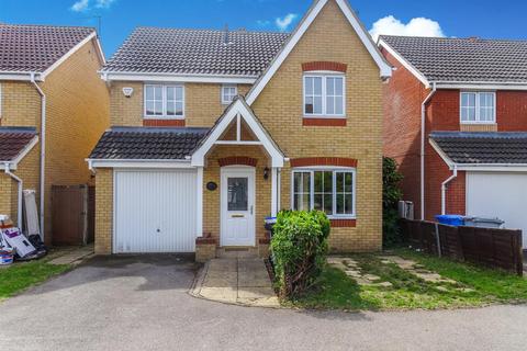 4 bedroom detached house to rent, Thurston Drive, Kettering NN15