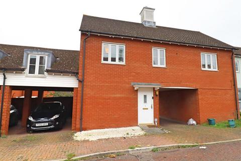 2 bedroom flat to rent, Dapifer Close, Colchester