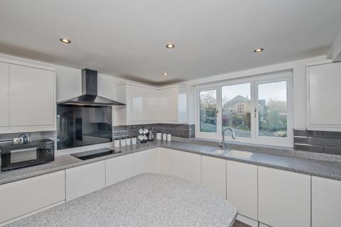 3 bedroom bungalow for sale, Halifax Road, Cleckheaton, BD19