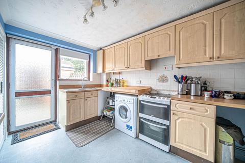 87 Pond Close, Overton, Basingstoke, RG25 3LZ