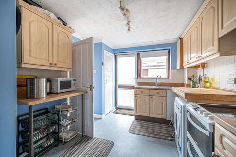 87 Pond Close, Overton, Basingstoke, RG25 3LZ