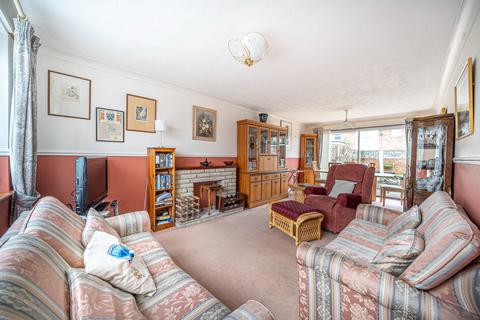 87 Pond Close, Overton, Basingstoke, RG25 3LZ
