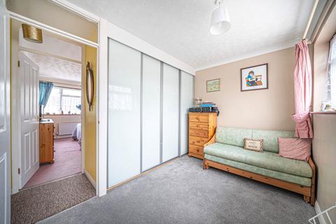 87 Pond Close, Overton, Basingstoke, RG25 3LZ