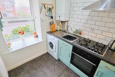 2 bedroom end of terrace house for sale, Hornbeam Drive, Coventry - No Onward Chain