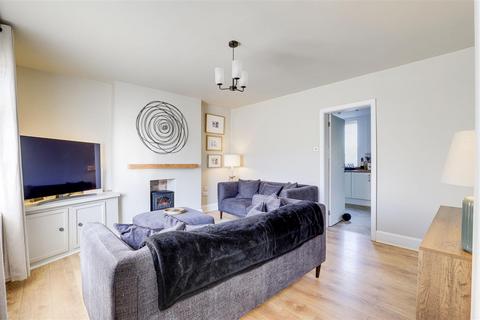 8 Windmill Grove, Hucknall, Nottingham, NG15 7GJ
