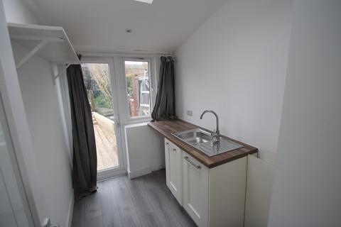 2 bedroom terraced house for sale, Victoria Road, Bletchley MK2