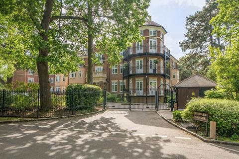 2 bedroom flat for sale, Kemnal Road, Chislehurst