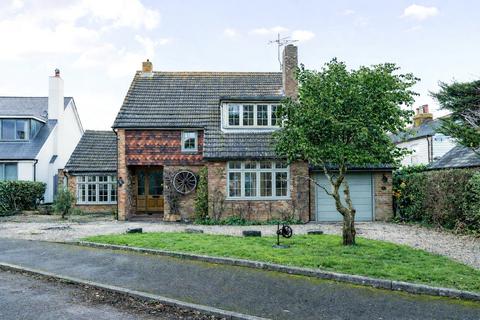 undefined, Deacon Close, Cobham, Surrey, KT11