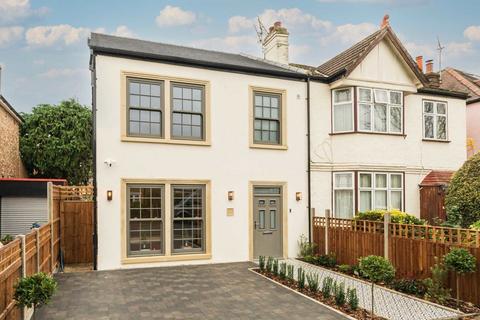 4 bedroom semi-detached house for sale, Midhurst Road, London W13