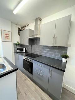 3 bedroom terraced house to rent, Derby DE22