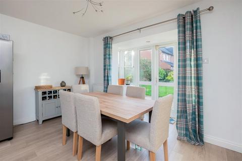 4 bedroom house for sale, Stephenson Way, Honeybourne, Evesham