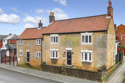 5 bedroom cottage for sale, West Street, Hucknall NG15