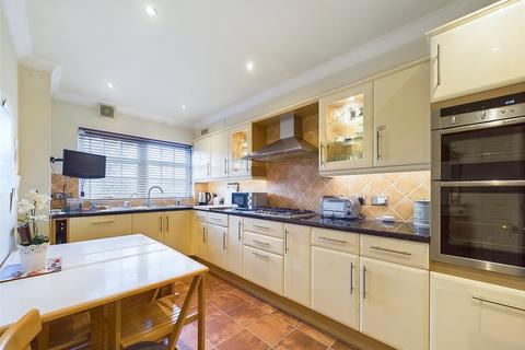 4 bedroom terraced house for sale, St. Georges Drive, Bransgore, Christchurch, Dorset, BH23