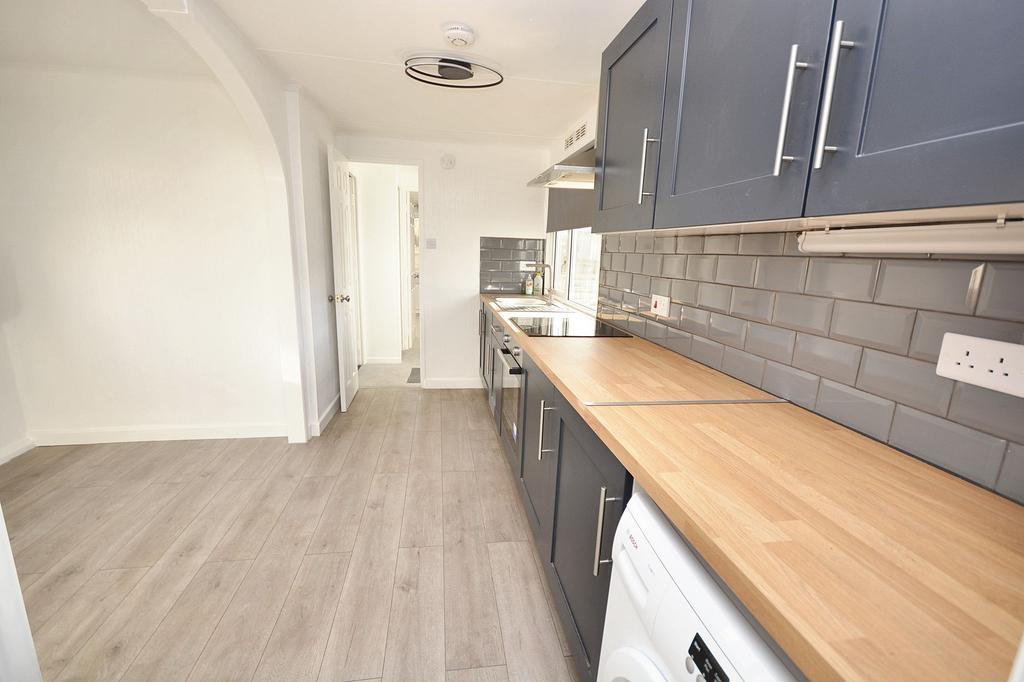 Kitchen/Dining Area