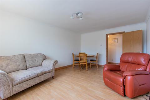 2 bedroom apartment to rent, Heol Hir, Cardiff CF14