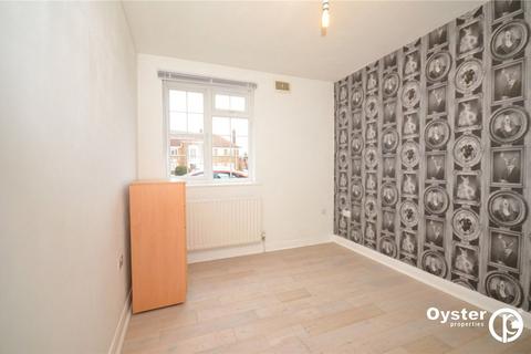 2 bedroom flat to rent, Palmers Road, Arnos Grove Court, N11