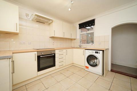 2 bedroom property to rent, Summer Street, Leighton Buzzard