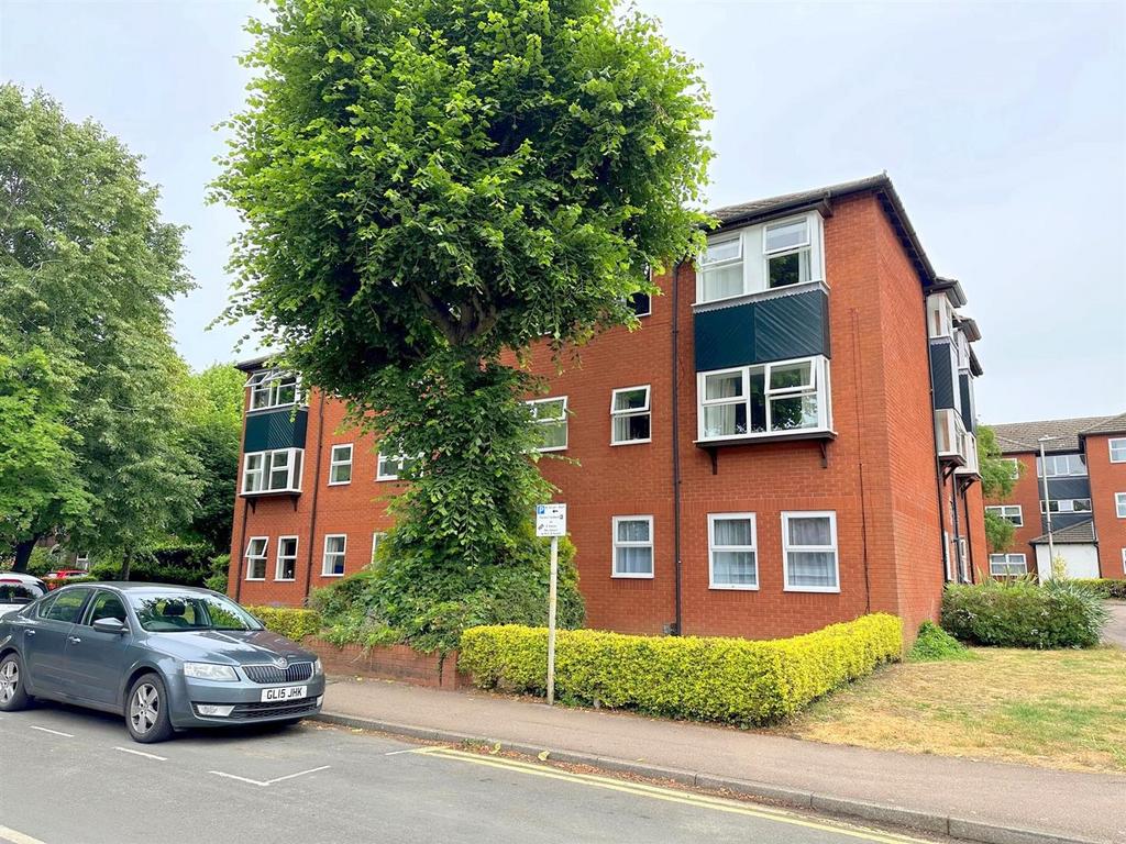 Exterior 5.jpg
