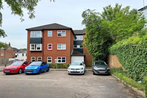 7 Lime Tree Place, St Albans, AL1 3BD