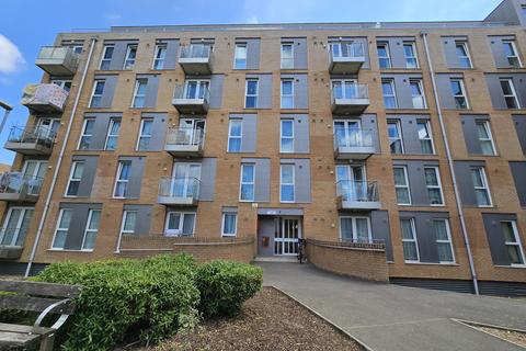 1 bedroom flat for sale, Pontes Avenue, Hounslow TW3