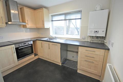 2 bedroom flat for sale, Summerfields Avenue, Hailsham