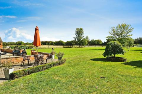 undefined, Cottage Holdings, Hull HU6