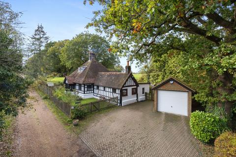 4 bedroom detached house for sale, Meath Green Lane, Horley RH6