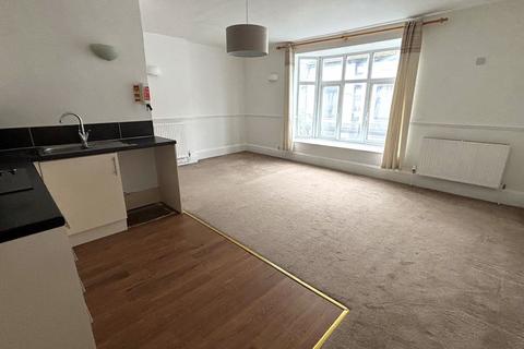 1 bedroom apartment to rent, Maristow Street, Westbury