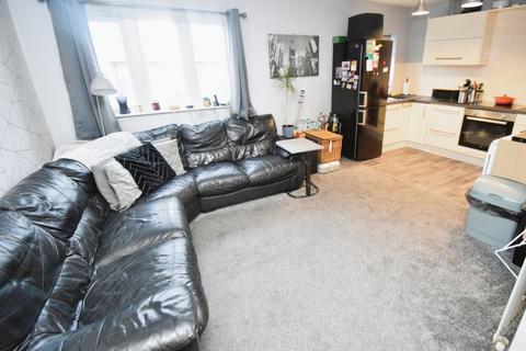 2 bedroom apartment for sale, Hollings Court, Bingley BD16