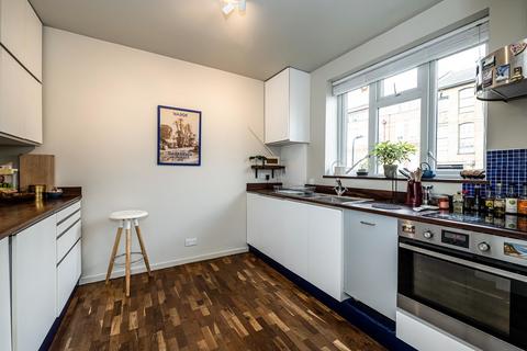 32 Tudor Road, London, E9 7SN