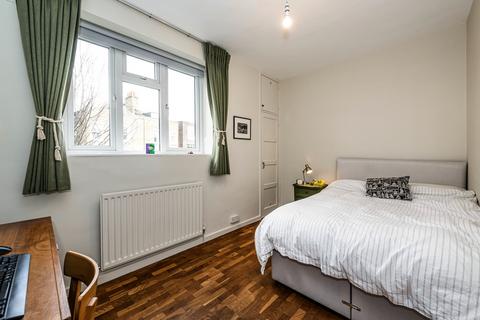 32 Tudor Road, London, E9 7SN