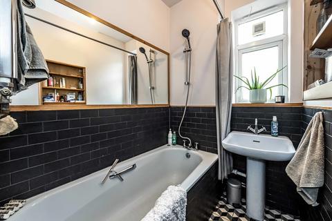 32 Tudor Road, London, E9 7SN