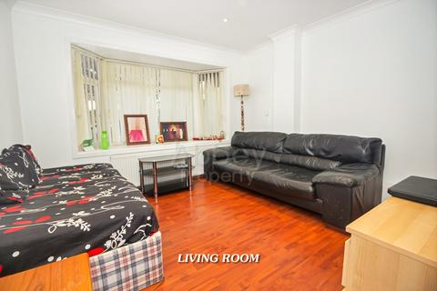 2 bedroom end of terrace house to rent, Carlton Crescent - Wardown - LU3 1EN