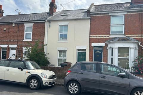 Studio to rent, 16 Mill Road, Reading RG4