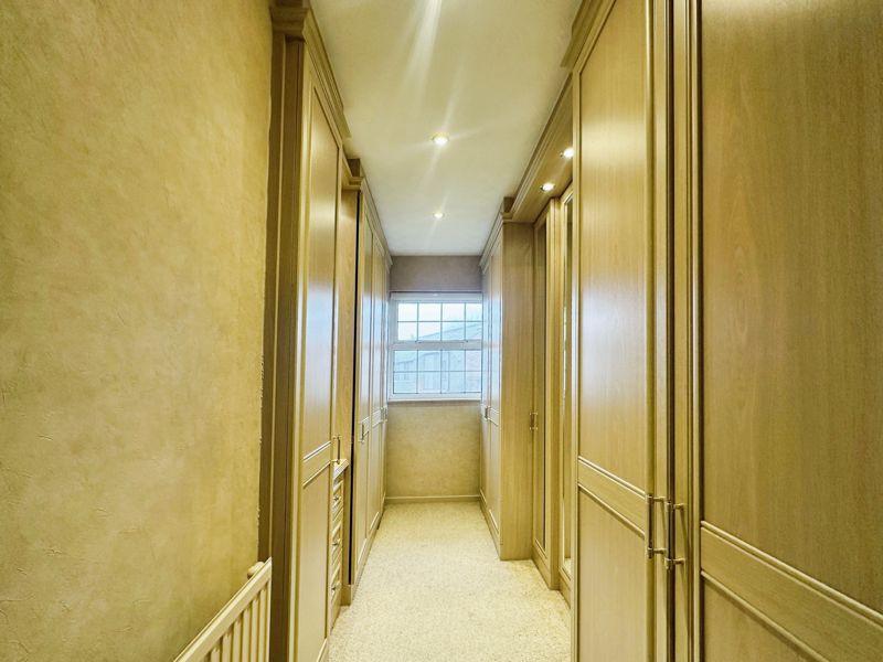 Walk in wardrobe