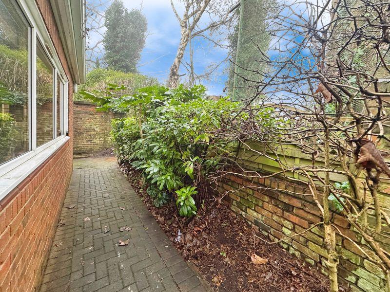 Side garden