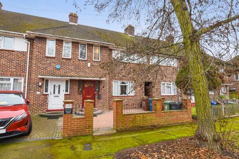 4 bedroom terraced house for sale, Coles Crescent, Harrow