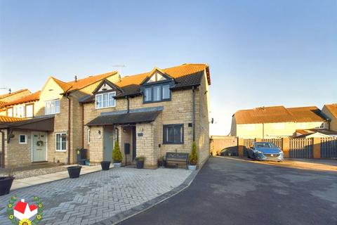 2 bedroom end of terrace house for sale, Waterside Close, Quedgeley, Gloucester