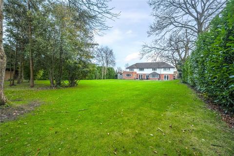 4 bedroom detached house for sale, Well Meadow, Shaw, Newbury, Berkshire, RG14