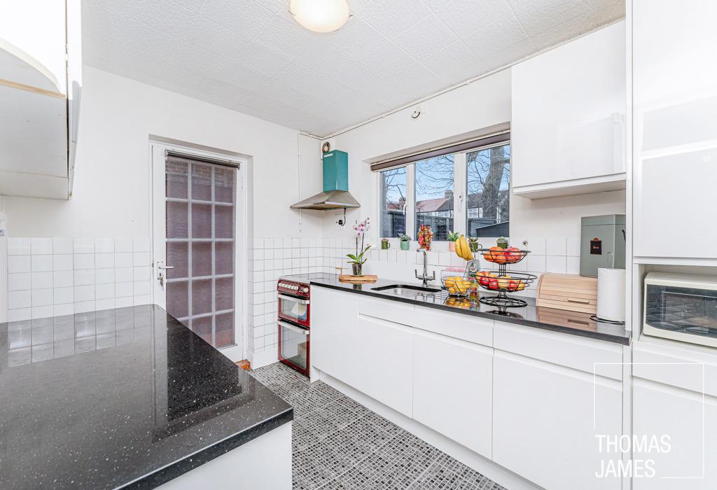 Ramscroft close, fitted kitchen