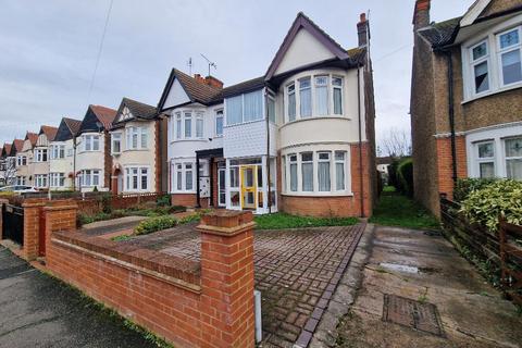 3 bedroom semi-detached house for sale, Ilfracombe Road, Southend on Sea, Essex, SS2 4PB