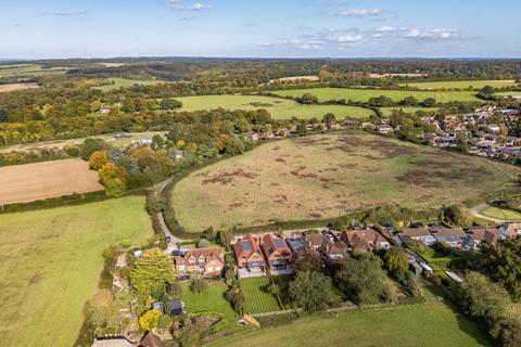 Maplewood Behoes Lane, Woodcote, Reading, RG8 0PP