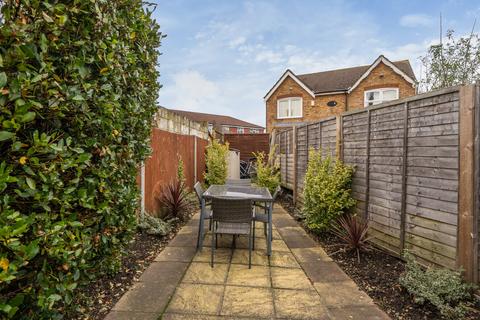 2 bedroom terraced house for sale, Commonside East, Mitcham CR4