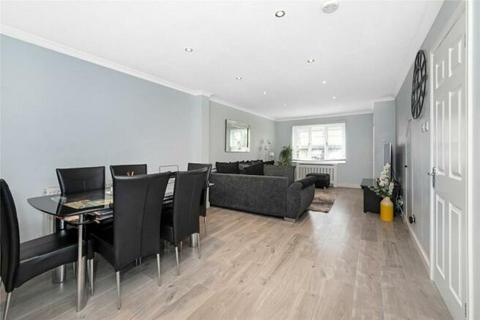 14 Kennedy Close, Mitcham, CR4 2AR