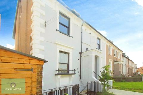 2 bedroom flat to rent, Holmesdale Road, London SE25