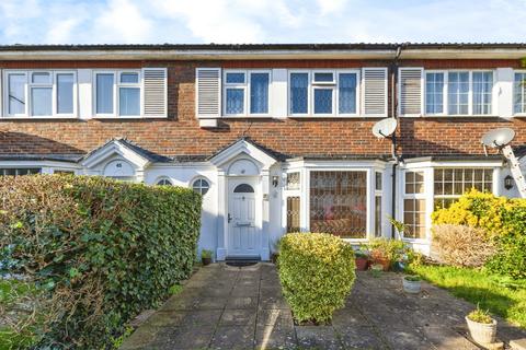 3 bedroom terraced house for sale, Chestnut Manor Close, Surrey TW18