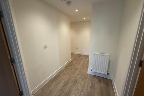 Flat 4, Henmead House Renfields, Haywards Heath, RH16 4WJ