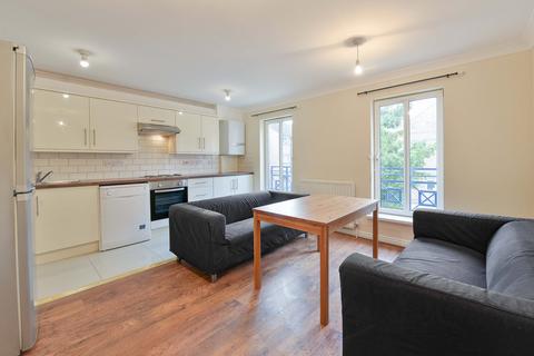 5 bedroom terraced house to rent, Cahir Street, London E14