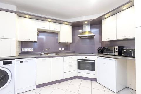 2 bedroom apartment for sale, Edward Square, London, SE16