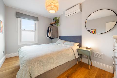 1 bedroom flat for sale, Landor Road, London SW9